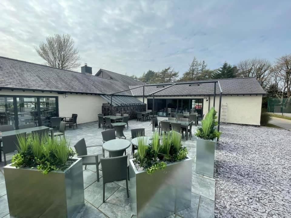 Number 57 Brynteg Hotel Caernarfon Buitenkant foto